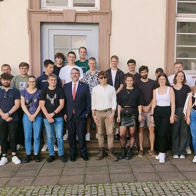 Begrüßung der Erstsemesterstudierenden des Weincampus Neustadt an der Weinstraße durch Oberbürgermeister Marc Weigel